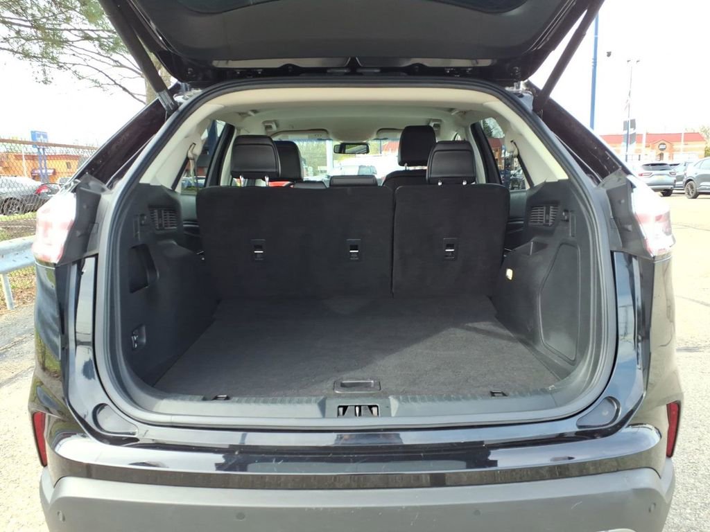 Certified 2020 Ford Edge Titanium image 10