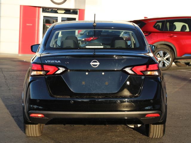 Used 2025 Nissan Versa S w/ S Plus Package image 9