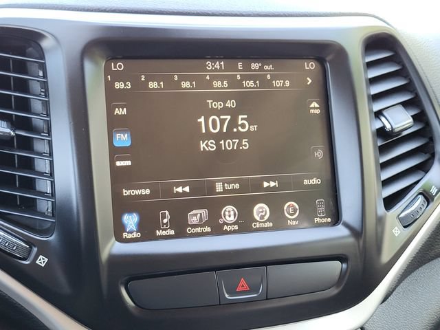 Used 2016 Jeep Cherokee Limited AWD/4WD image 17