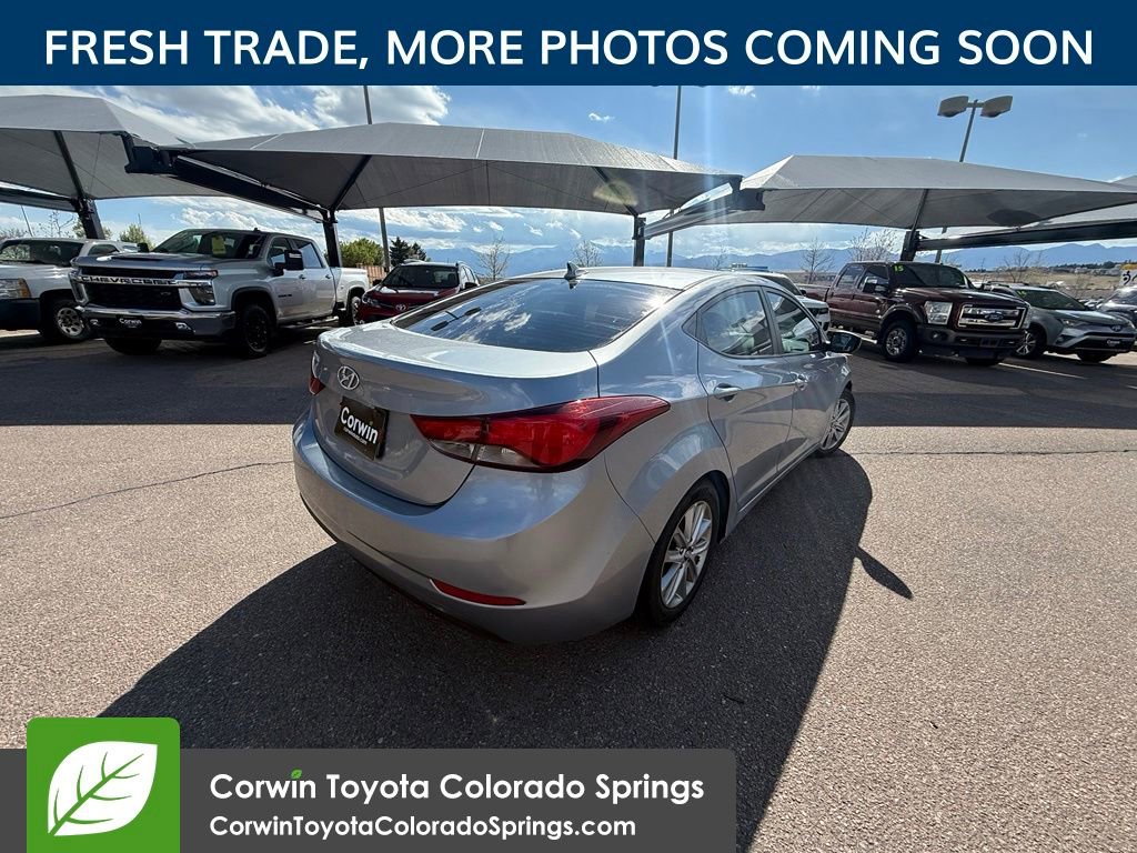 Used 2015 Hyundai Elantra SE w/ Option Group 02 FWD image 8