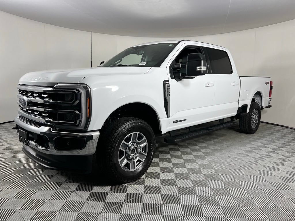 Used 2024 Ford F250 Lariat AWD/4WD image 4
