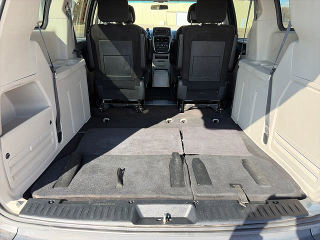 Used 2016 Dodge Grand Caravan SE w/ Quick Order Package 29E SE FWD image 40