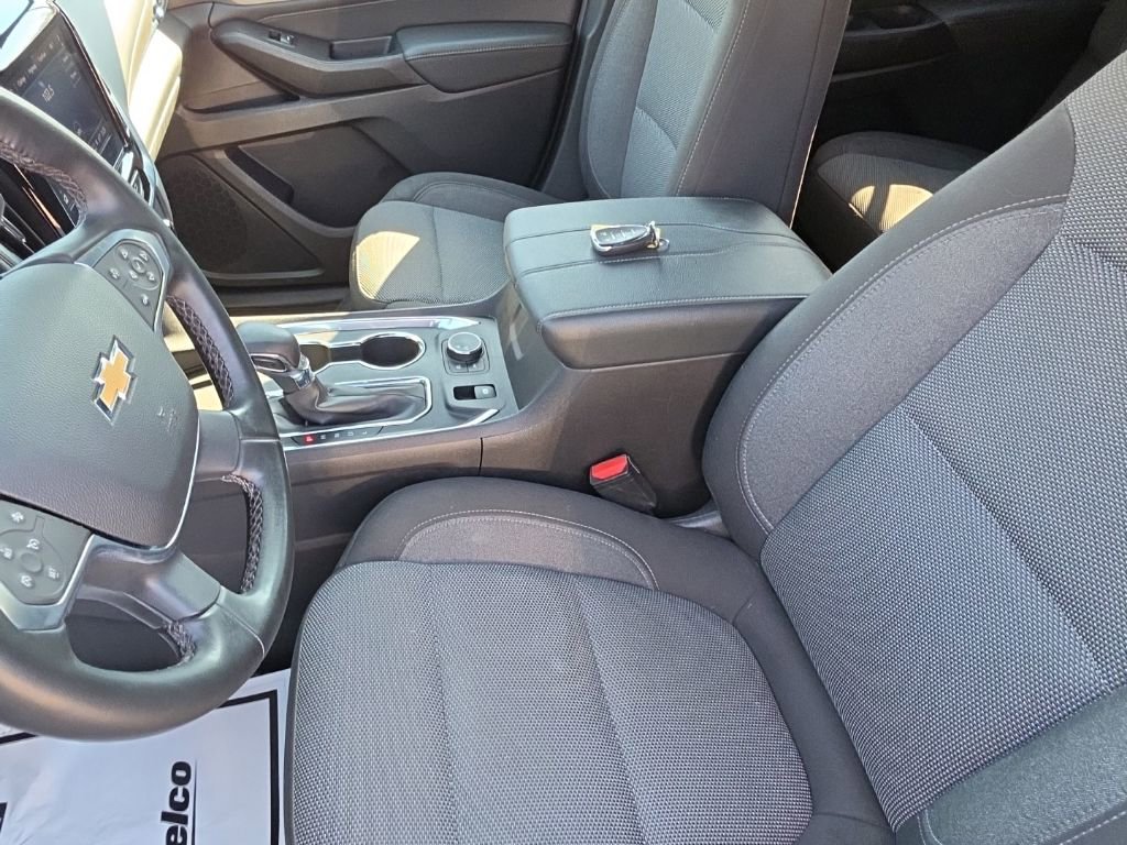 Used 2023 Chevrolet Traverse LT FWD image 27