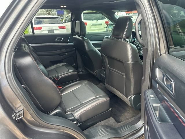 Used 2018 Ford Explorer Sport AWD/4WD image 12