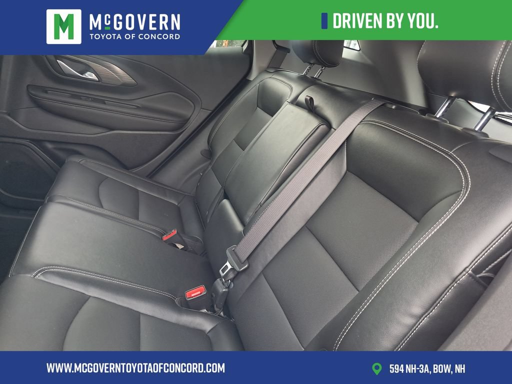 Used 2024 GMC Terrain SLT w/ Infotainment Package II AWD/4WD image 22