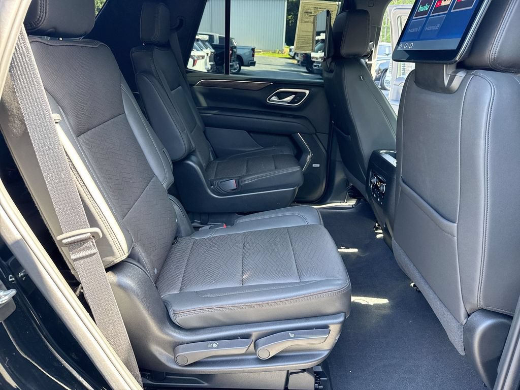 Used 2024 Chevrolet Tahoe High Country AWD/4WD image 29