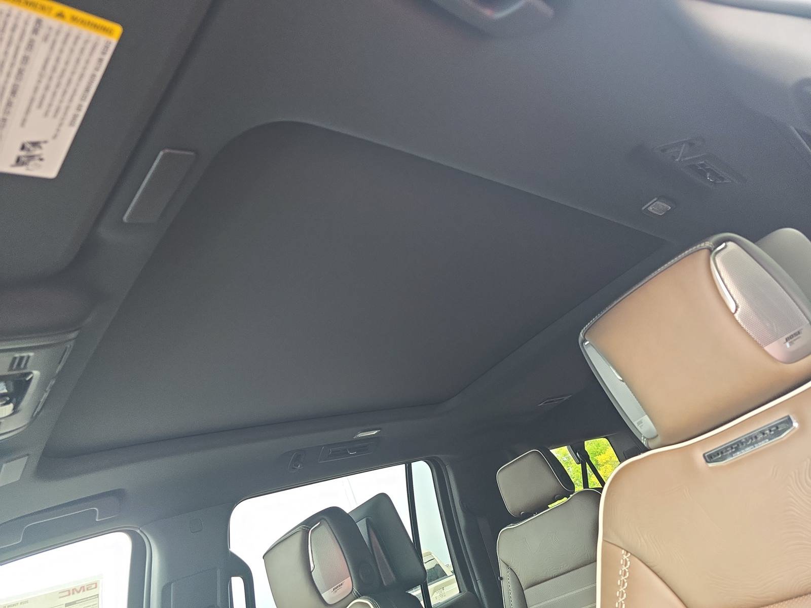 New 2026 GMC Yukon XL Denali Ultimate w/ LPO, Floor Liner Package AWD/4WD image 31
