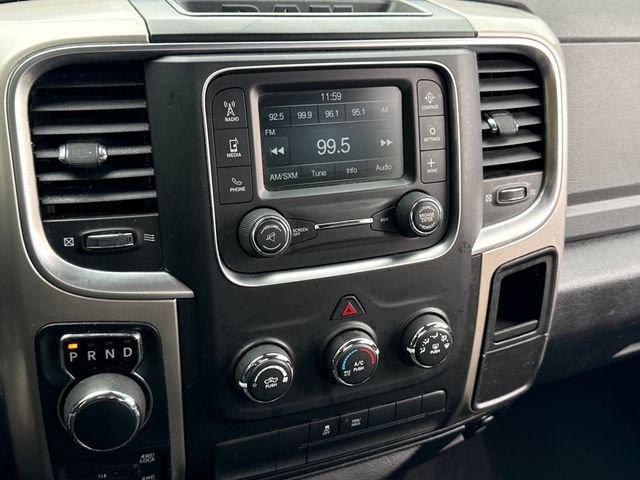 Used 2016 RAM 1500 Classic SLT AWD/4WD image 30