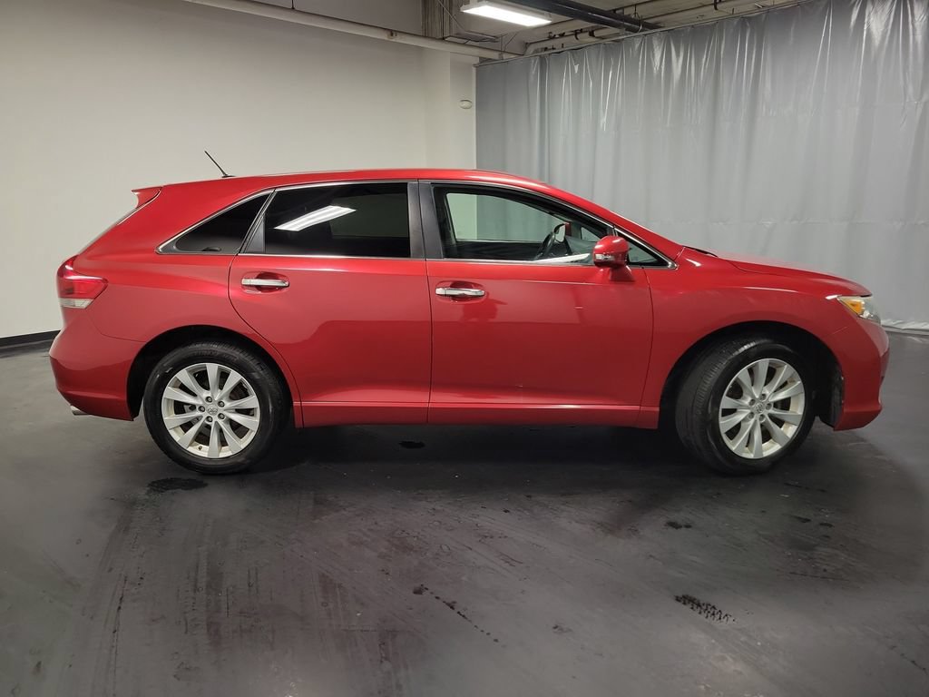 Used 2015 Toyota Venza LE AWD/4WD image 9