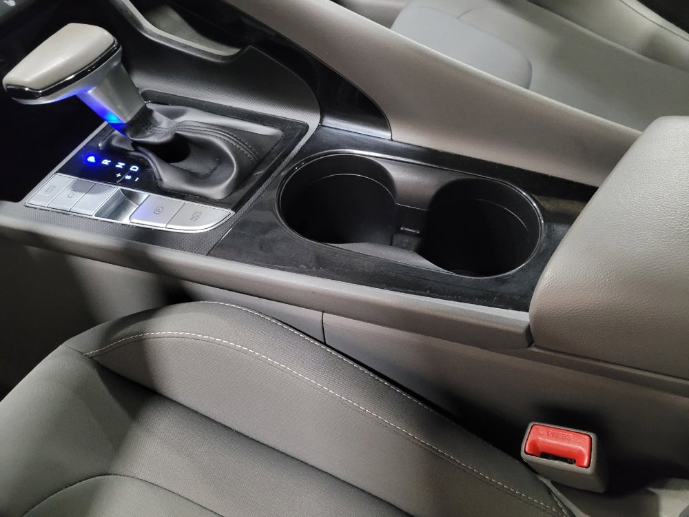 Used 2021 Hyundai Elantra SEL w/ Convenience Package FWD image 26