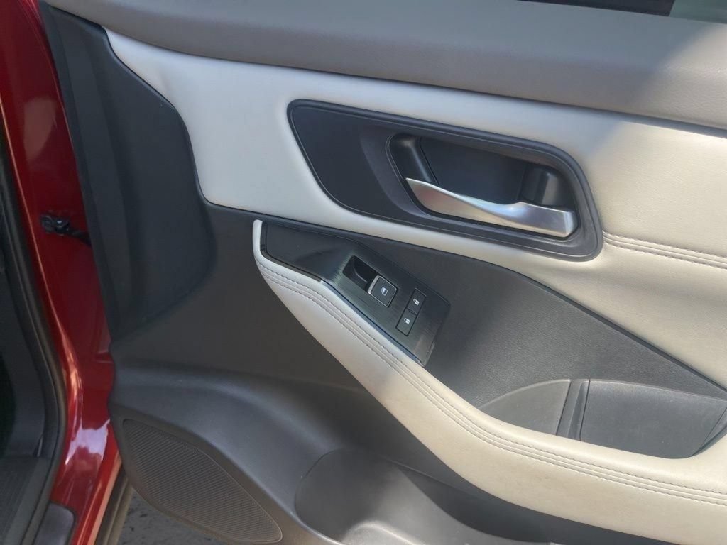 Used 2023 Nissan Rogue SL w/ SL Premium Package FWD image 23