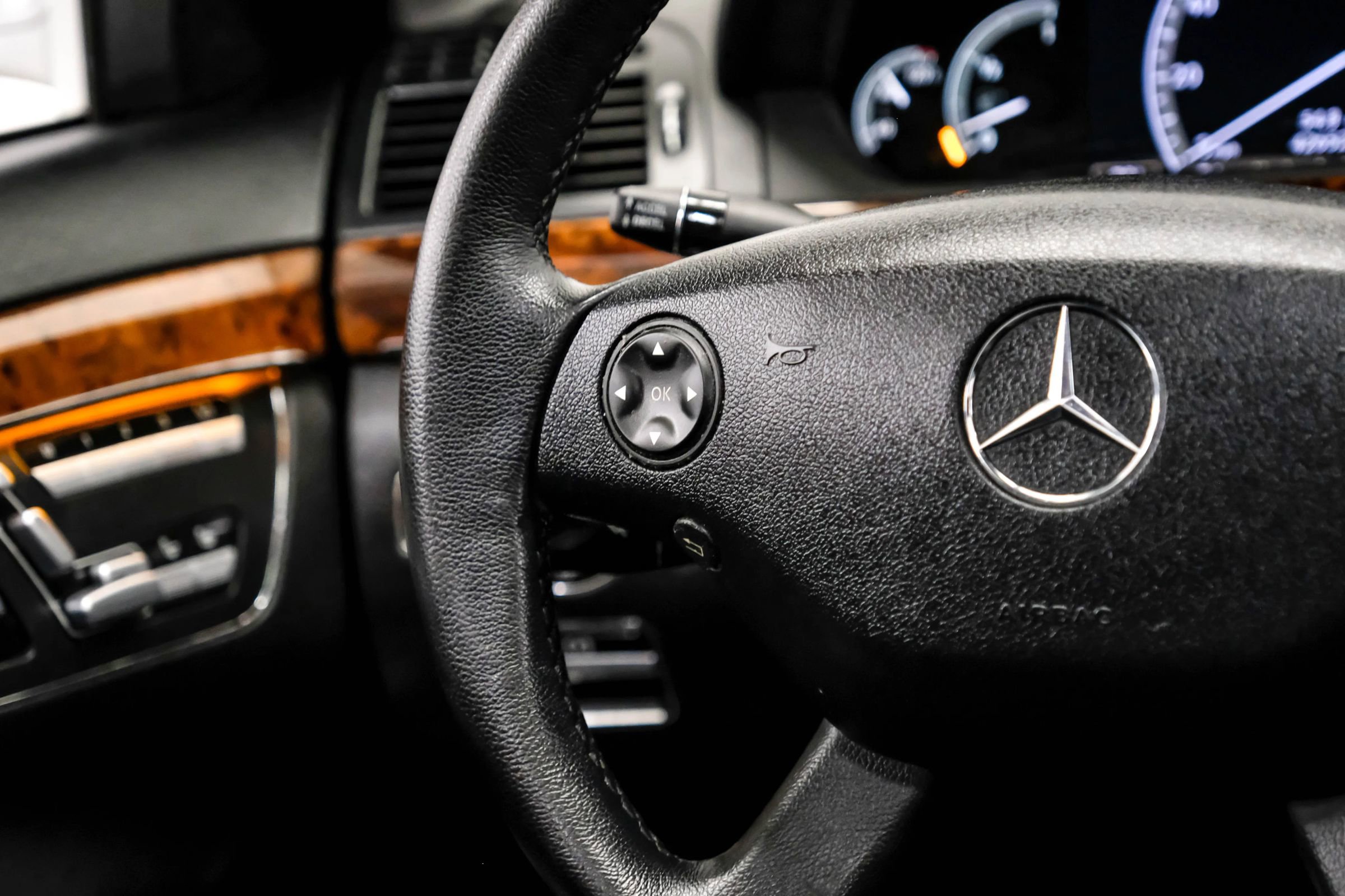 Used 2007 Mercedes-Benz S 550 image 17