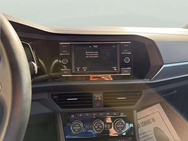 Used 2024 Volkswagen Jetta SE image 12