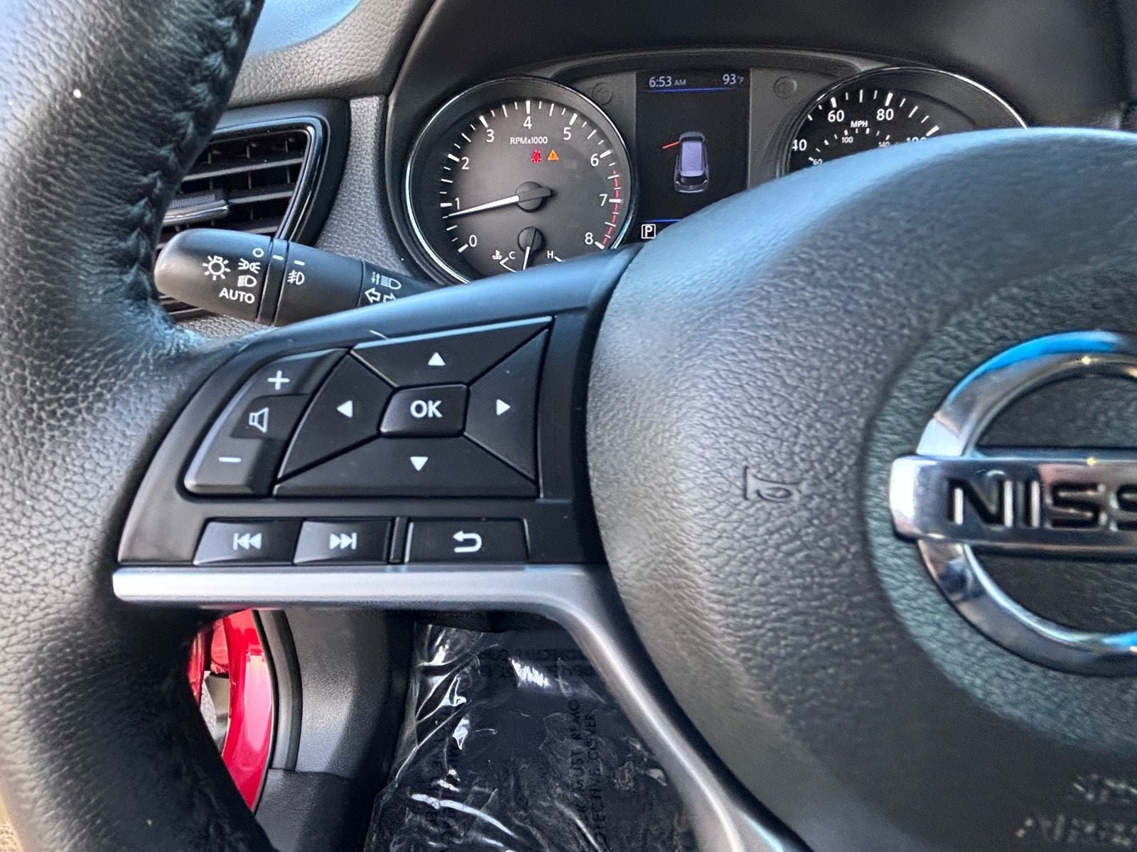 Used 2019 Nissan Rogue SV w/ Sun & Sound Touring Package AWD/4WD image 27
