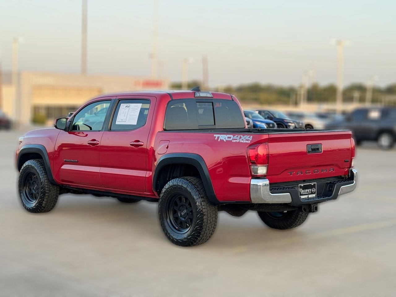 Used 2017 Toyota Tacoma TRD Off-Road w/ Tow Package (A/T) AWD/4WD image 6