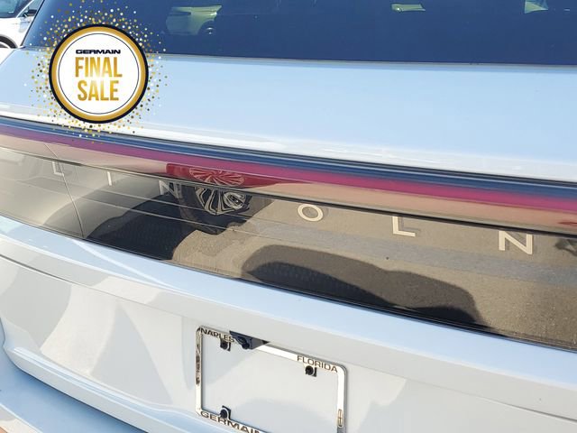 New 2025 Lincoln Navigator Reserve image 13