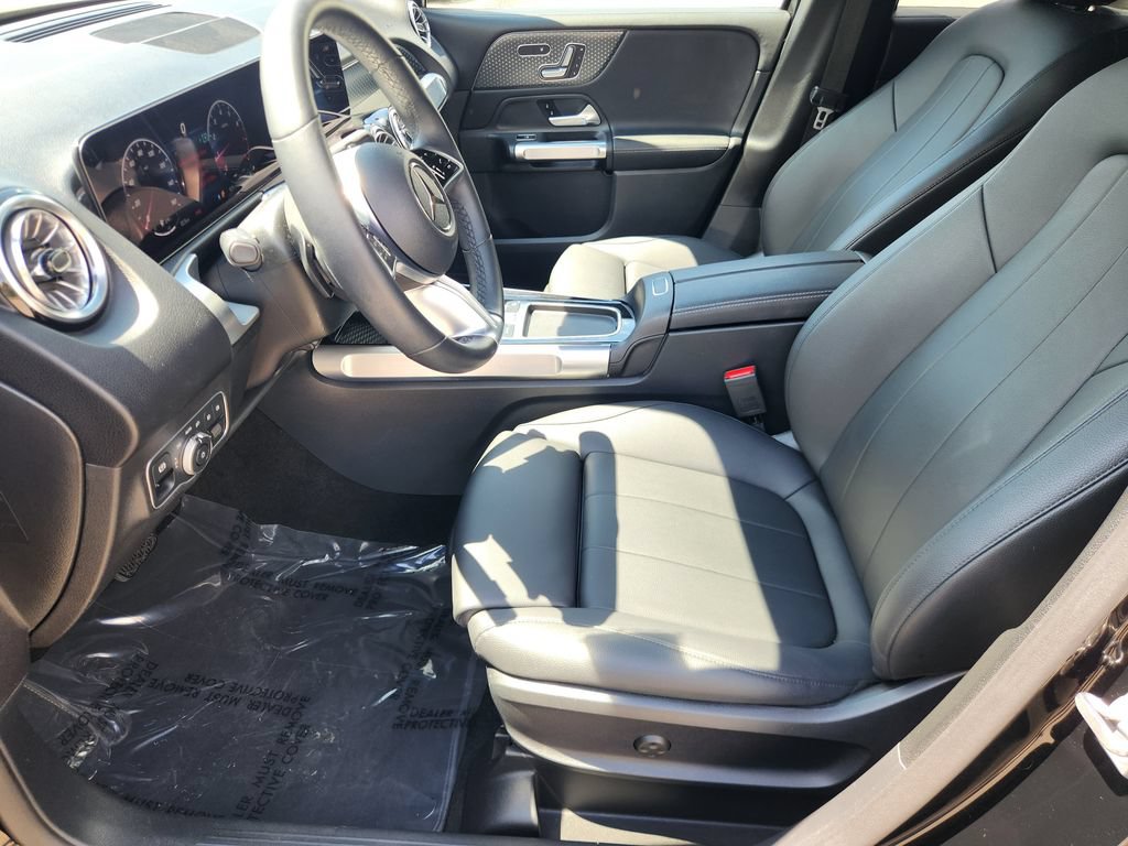 Used 2024 Mercedes-Benz GLB 250 image 9