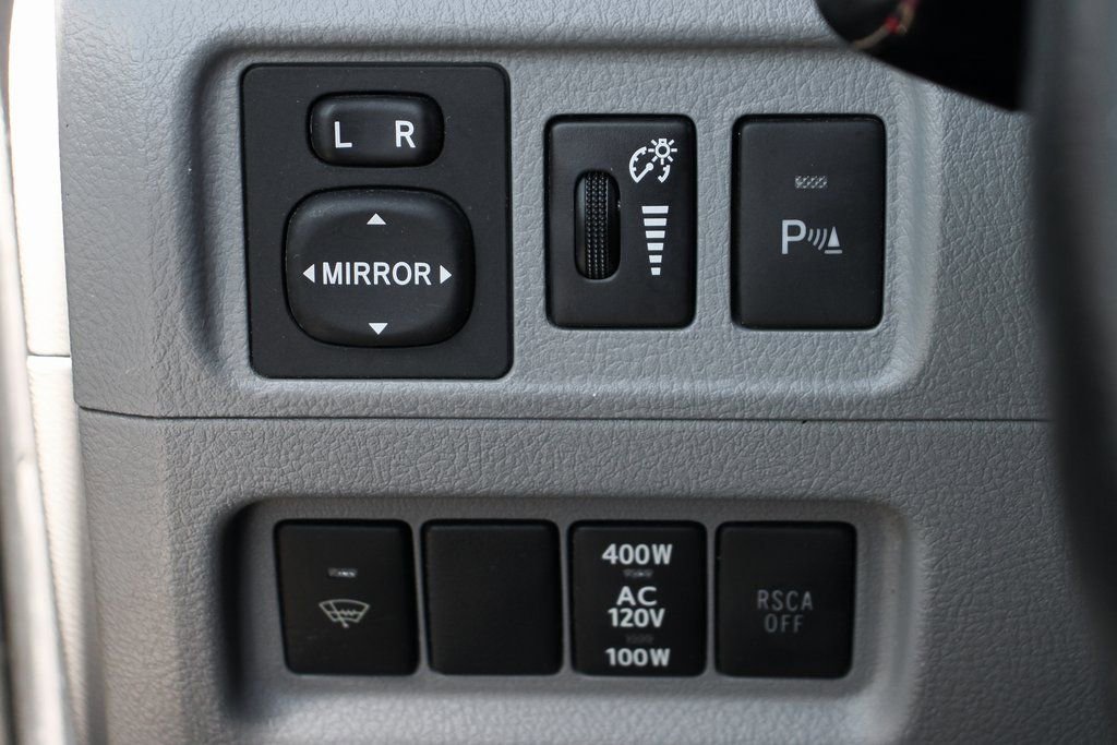 Used 2013 Toyota 4Runner SR5 w/ Convenience Pkg image 17