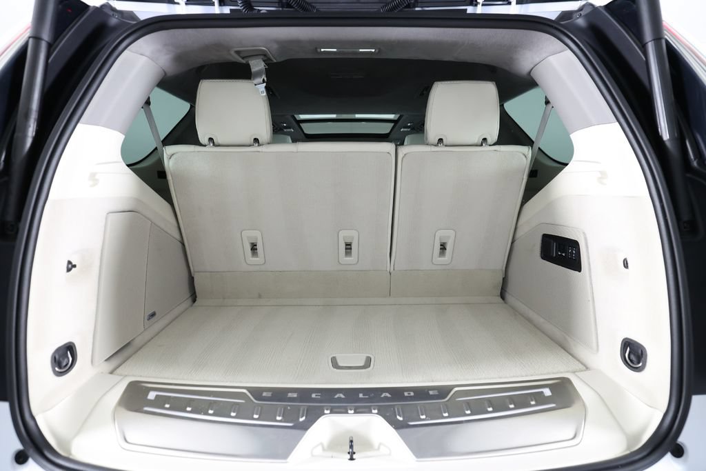 Used 2026 Cadillac Escalade Platinum Sport AWD/4WD image 15