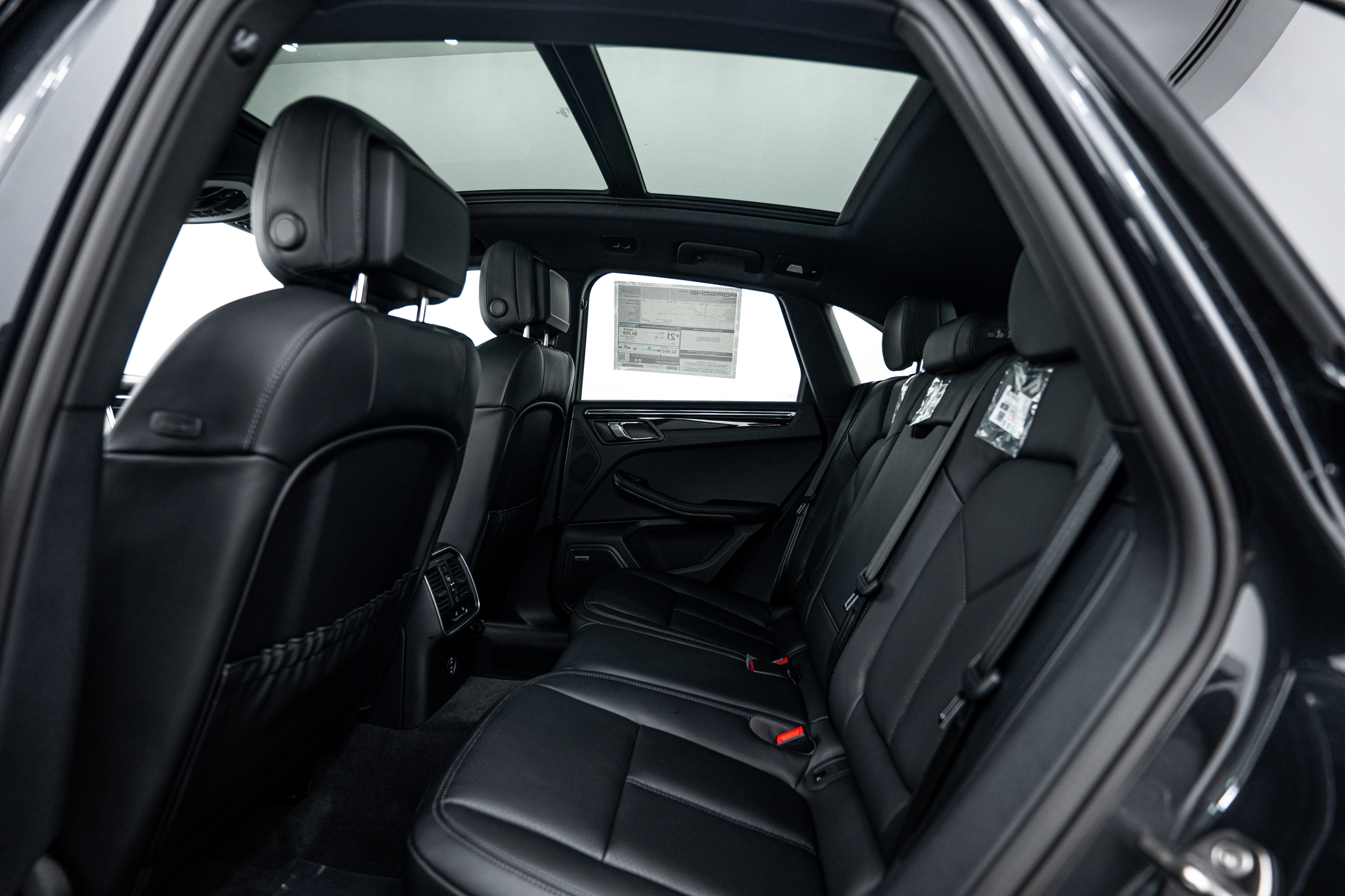 Certified 2026 Porsche Macan Turbo image 23