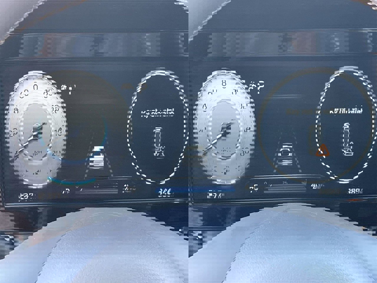 Certified 2022 Hyundai Elantra SEL w/ Convenience Package image 29