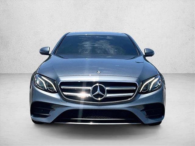 Used 2020 Mercedes-Benz E 350 Sedan image 3