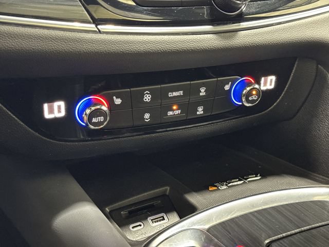 Certified 2024 Buick Enclave Essence w/ Experience Buick Package FWD image 21