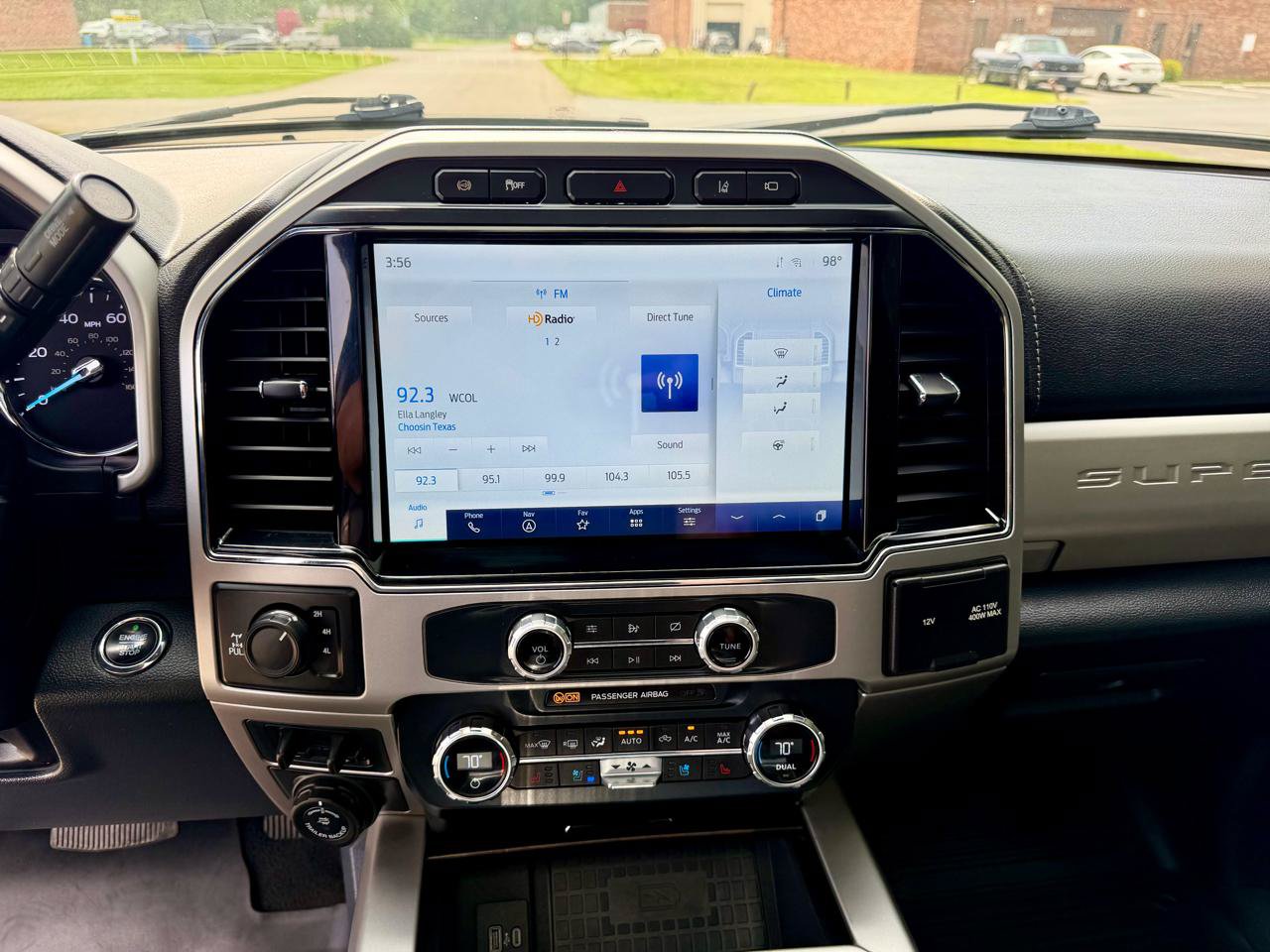 Used 2022 Ford F350 Lariat w/ Lariat Ultimate Package AWD/4WD image 28