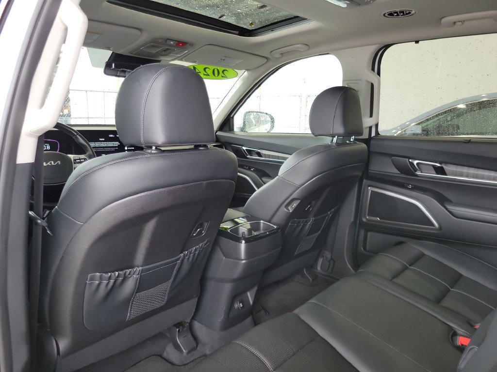 Certified 2024 Kia Telluride EX FWD image 15