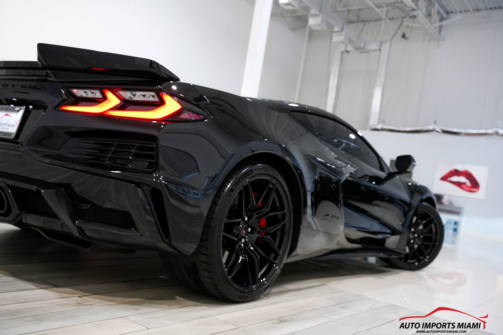 Used 2025 Chevrolet Corvette Z06 RWD image 39