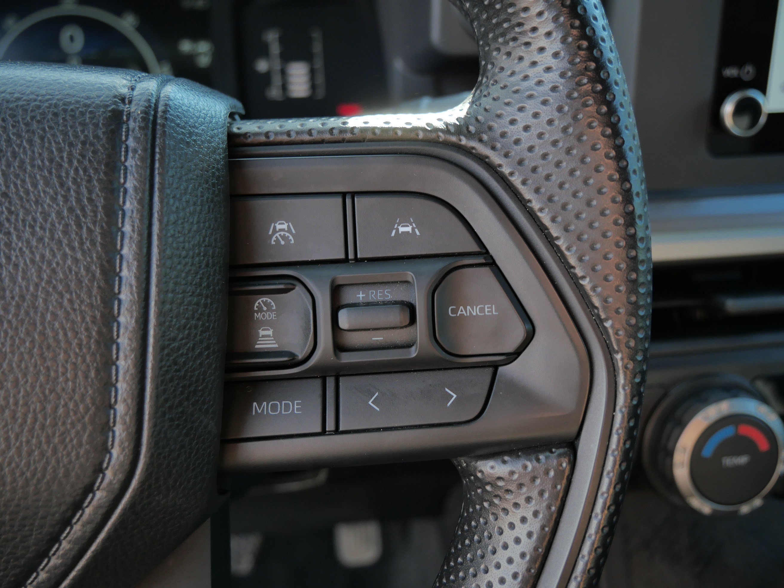 Certified 2024 Toyota Tacoma SR5 AWD/4WD image 29