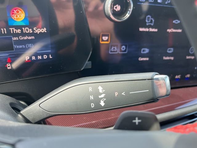 New 2026 Chevrolet Traverse RS w/ LPO, Floor Liner Package FWD image 27