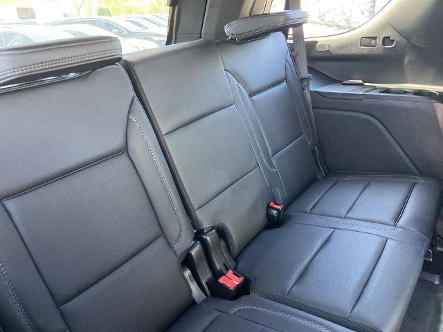 Used 2024 GMC Yukon Denali w/ Denali Reserve Package image 24