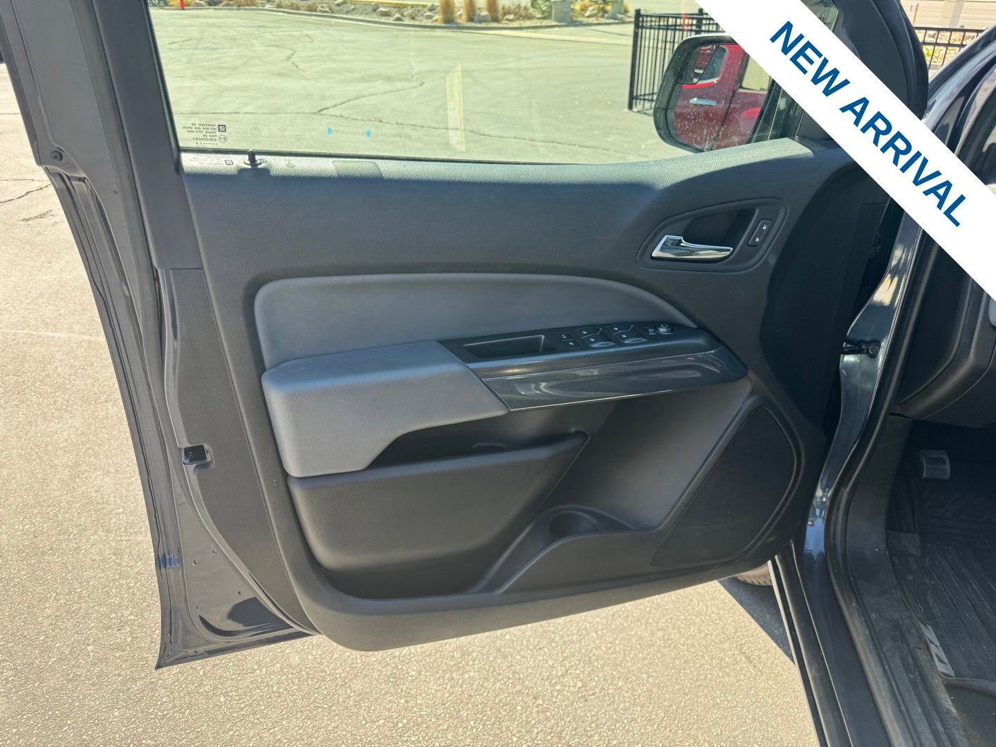 Used 2018 Chevrolet Colorado Z71 w/ Centennial Edition image 18