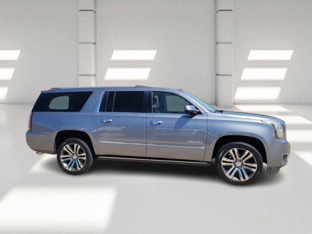Used 2019 GMC Yukon XL Denali w/ Denali Ultimate Package RWD image 4