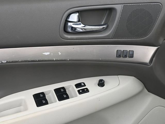 Used 2012 INFINITI G37 Journey w/ Premium Pkg image 10