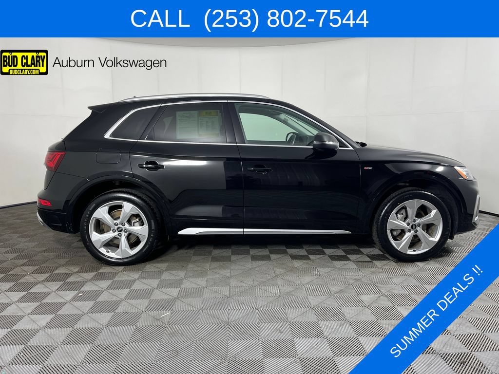 Used 2023 Audi Q5 2.0T Premium Plus w/ Premium Plus Package AWD/4WD image 2