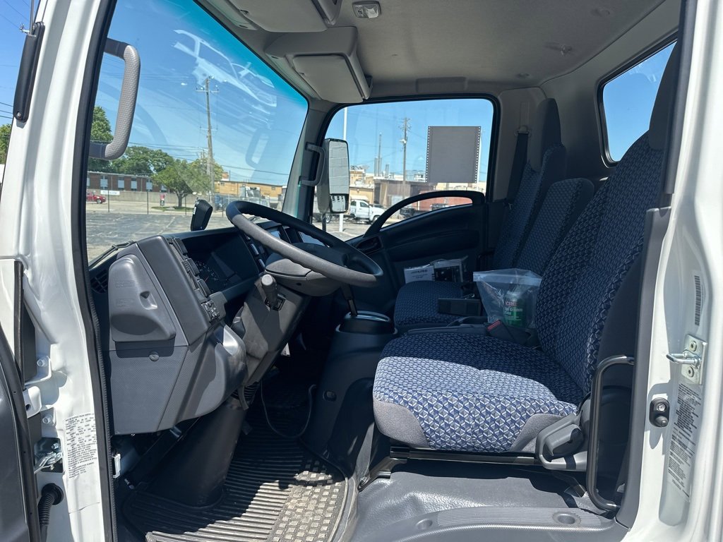 New 2024 Chevrolet Low Cab Forward image 10