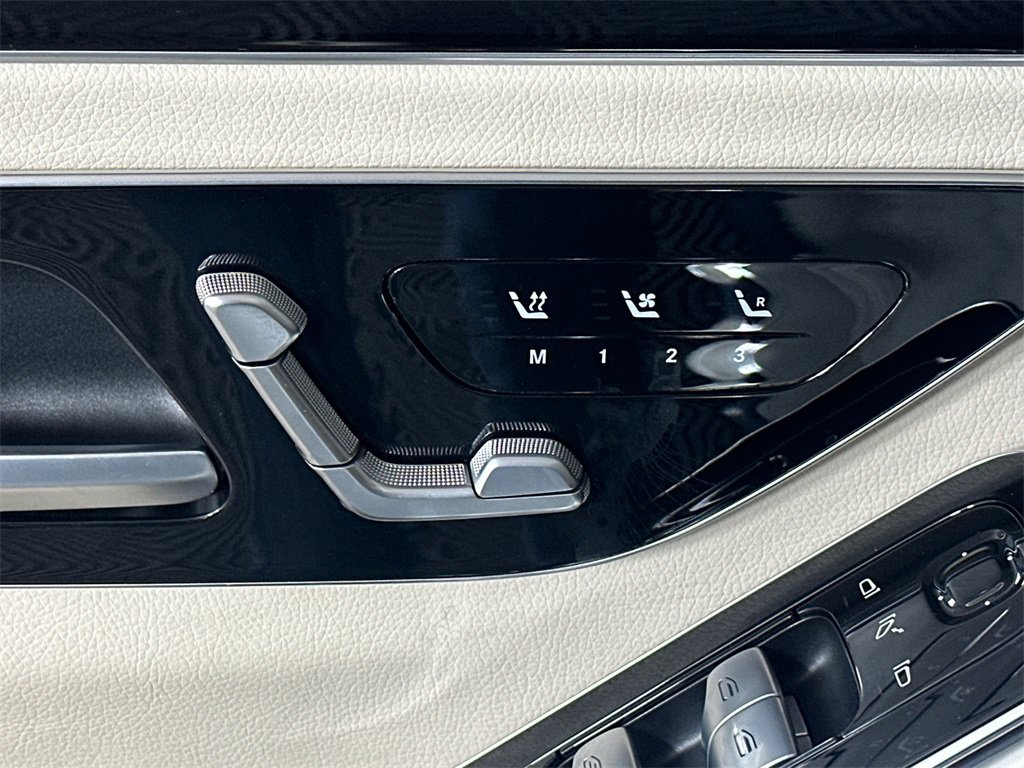 Certified 2022 Mercedes-Benz S 580 4MATIC Sedan image 11