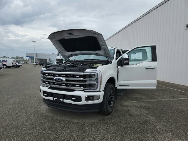 Used 2024 Ford F250 Platinum w/ FX4 Off-Road Package image 31