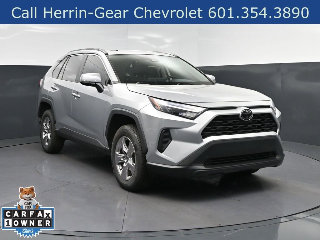 Used 2023 Toyota RAV4 XLE w/ Convenience Package FWD image 9