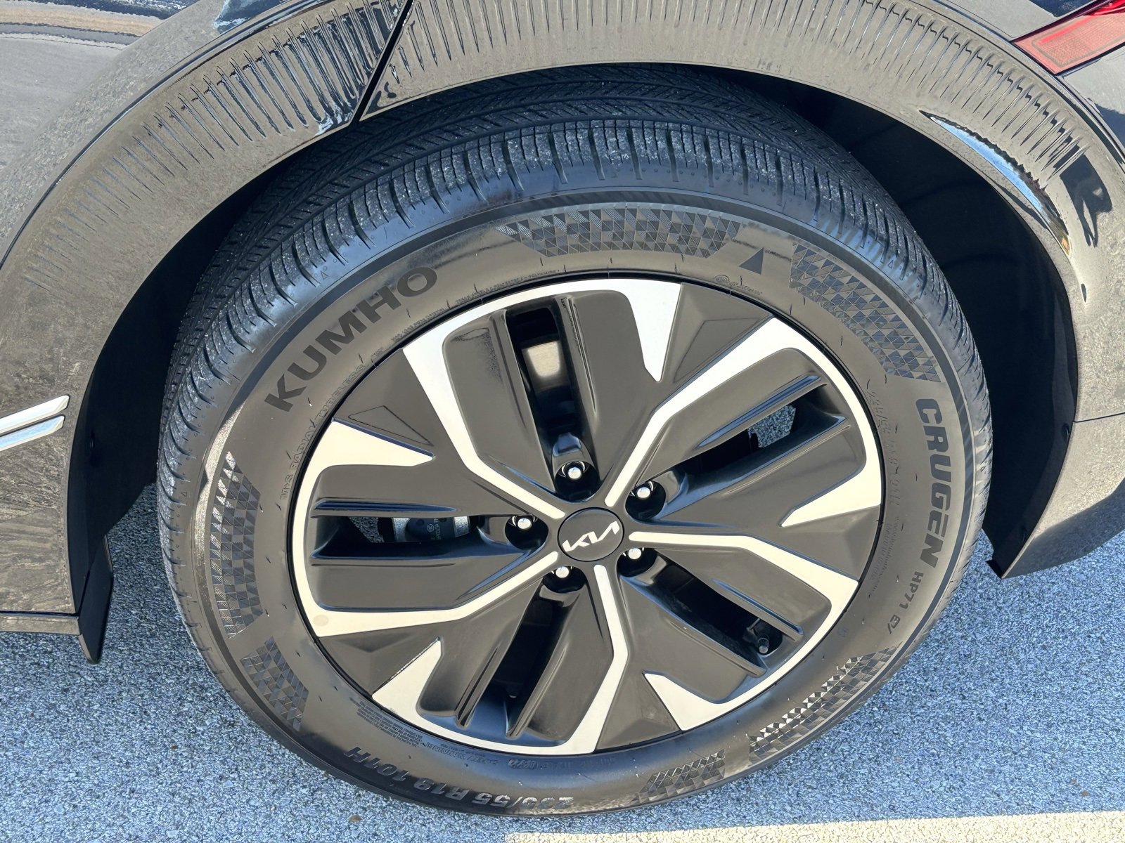 Used 2023 Kia EV6 Wind image 25