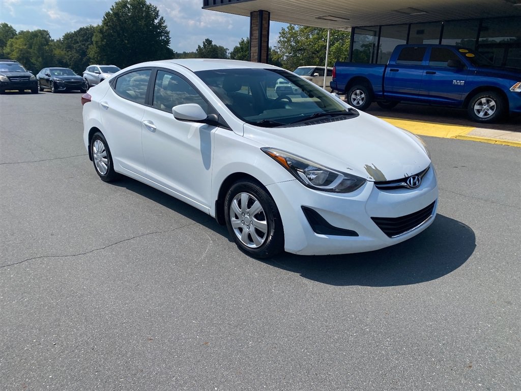 Used 2016 Hyundai Elantra SE FWD image 1