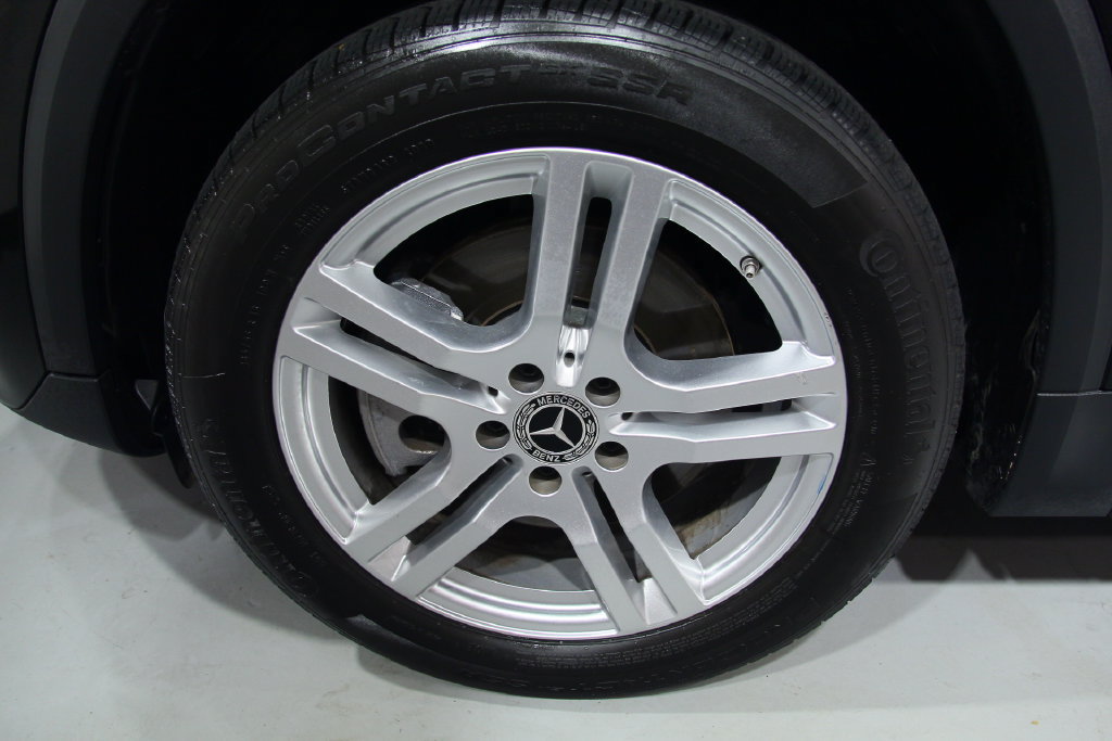 Certified 2023 Mercedes-Benz GLA 250 4MATIC image 9