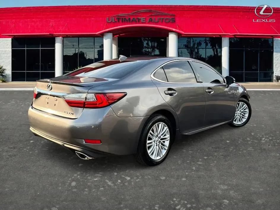 Used 2016 Lexus ES 350 w/ Premium Package w/Wood Trim FWD image 3