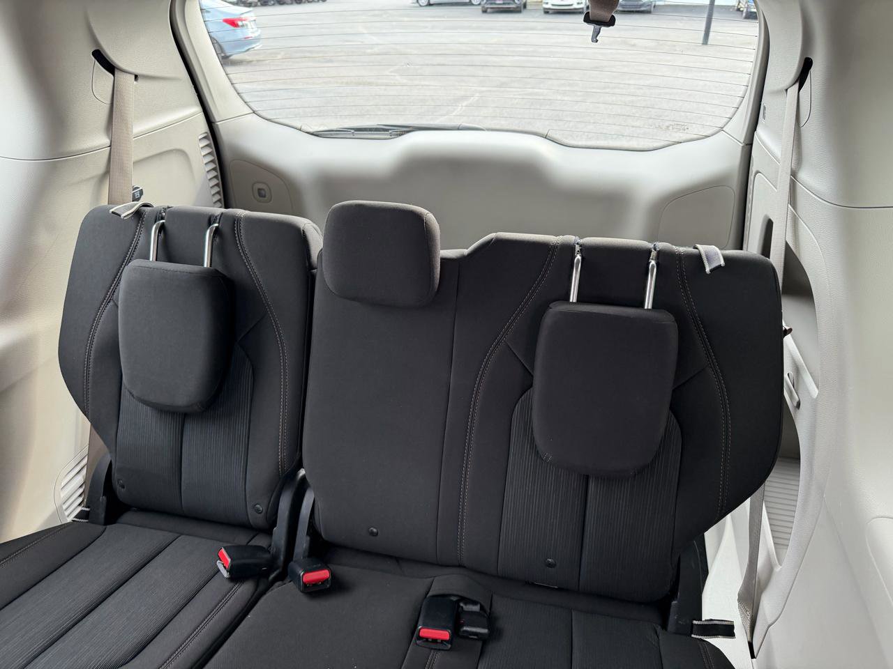 Used 2018 Chrysler Pacifica Touring Plus w/ Tire & Wheel Group image 18