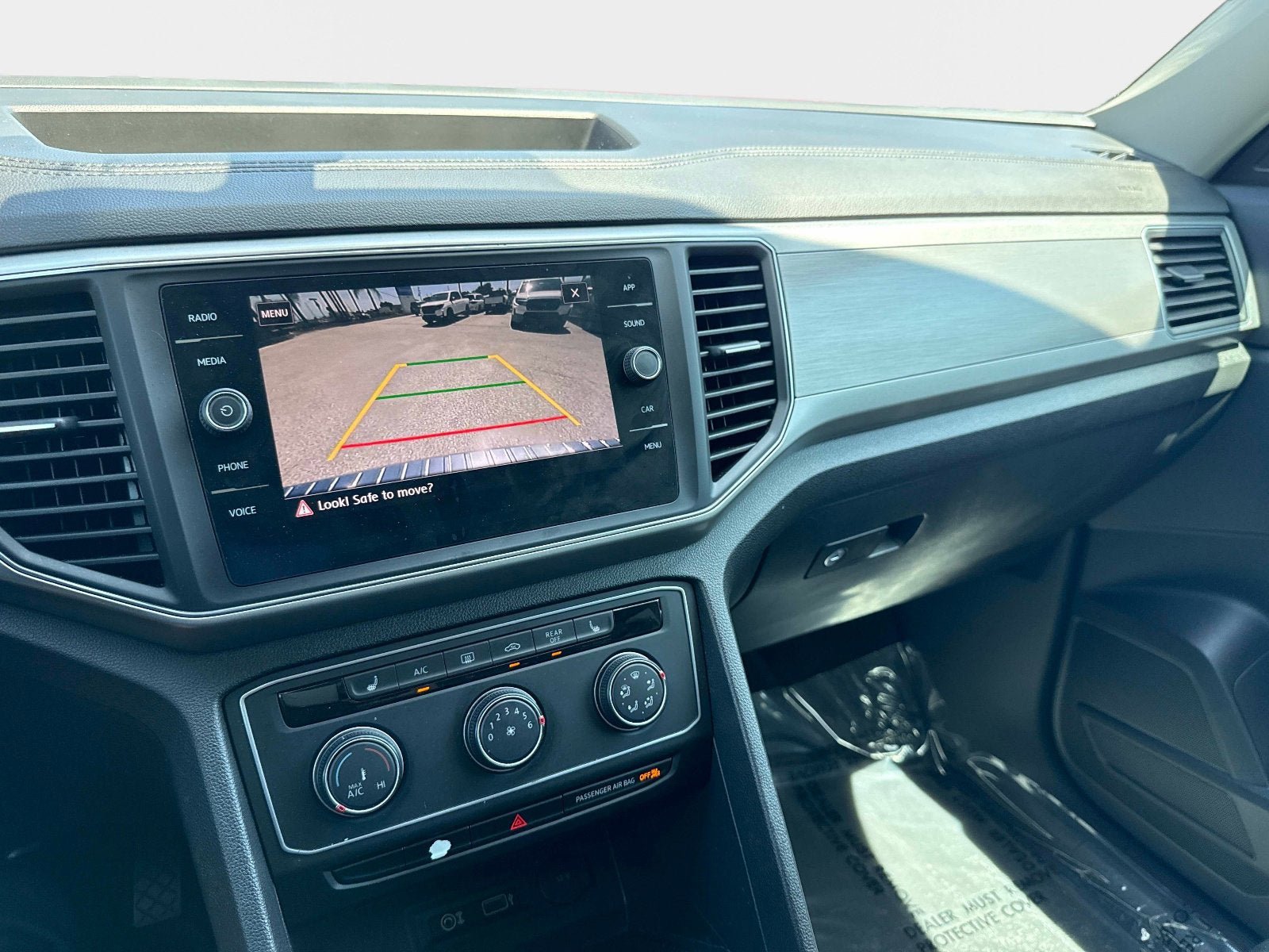 Used 2018 Volkswagen Atlas SE FWD image 23
