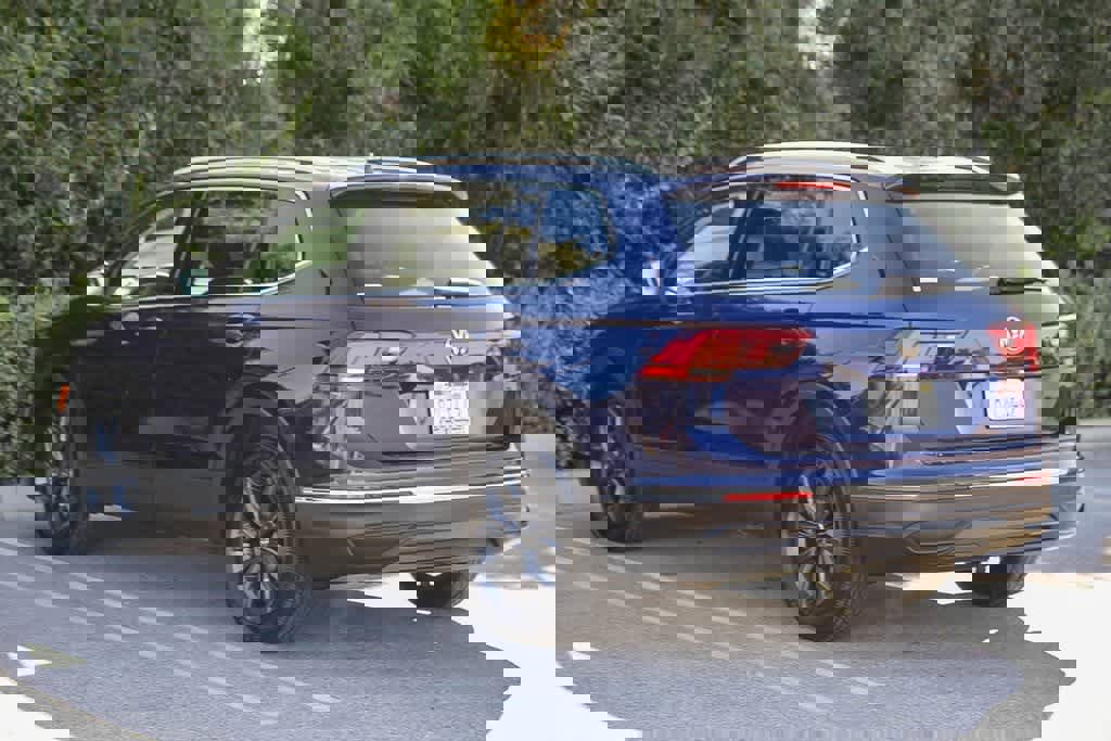 Used 2022 Volkswagen Tiguan SE image 6