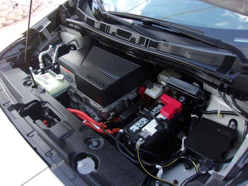Used 2020 Nissan Leaf SV w/ SV Technology Package image 18