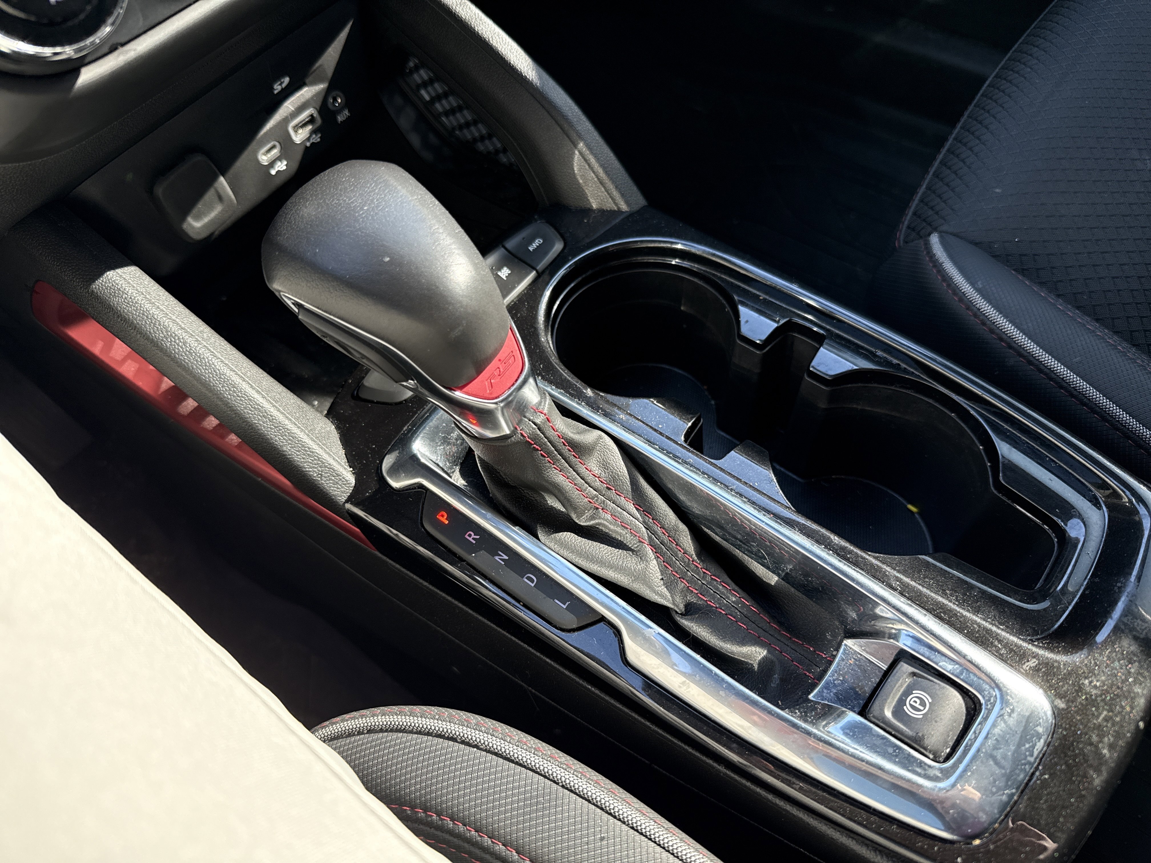 Used 2022 Chevrolet TrailBlazer RS w/ Sun and Liftgate Package image 22